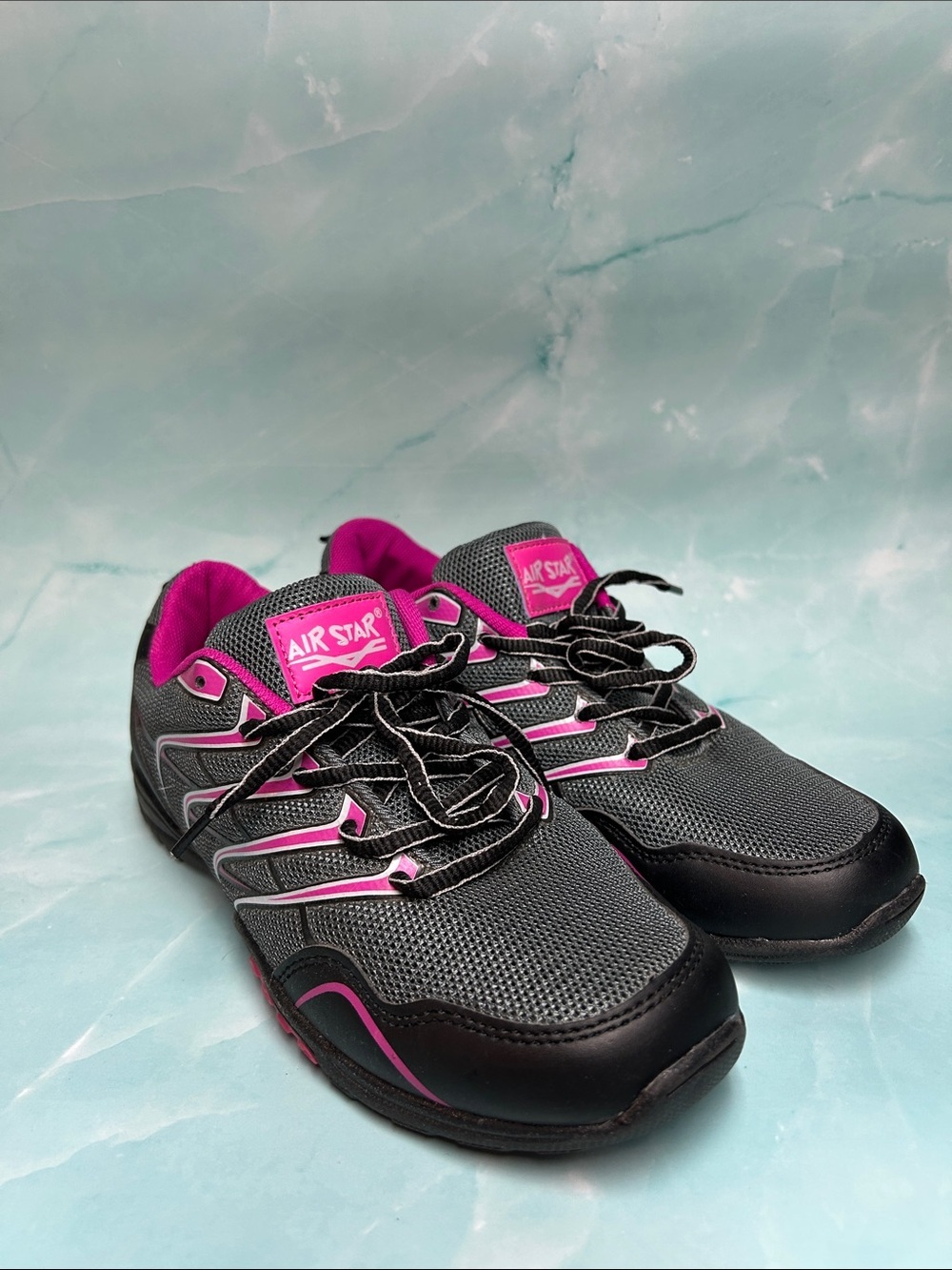 Air Star Women’s Gray and Pink Athletic Sneakers size 38